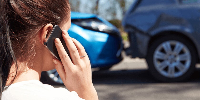 woman reporting car accident