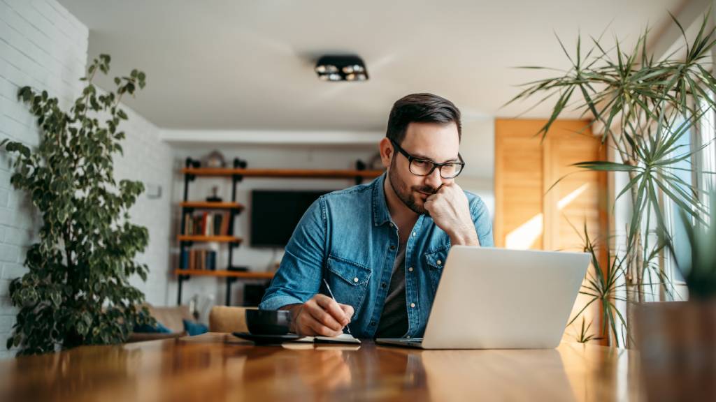 Separating from a partner can be an emotionally draining time. However, it’s important to keep moving forward – this guide can help you with the transition from separation to independence.