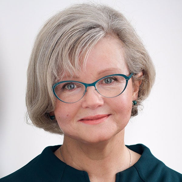 Dr Fiona Kerr