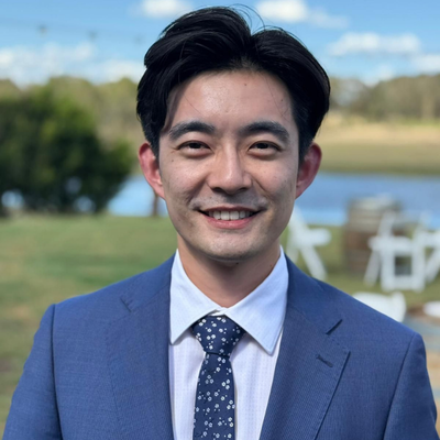 Headshot of Grover Lin