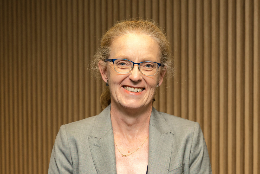 Headshot of educator Jenifer Walton