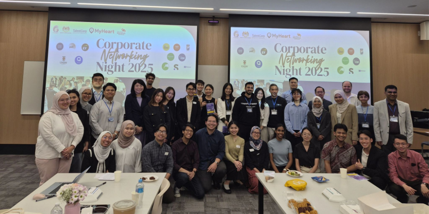 Grace Ng at a networking event.