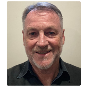 Bruce Watson's headshot