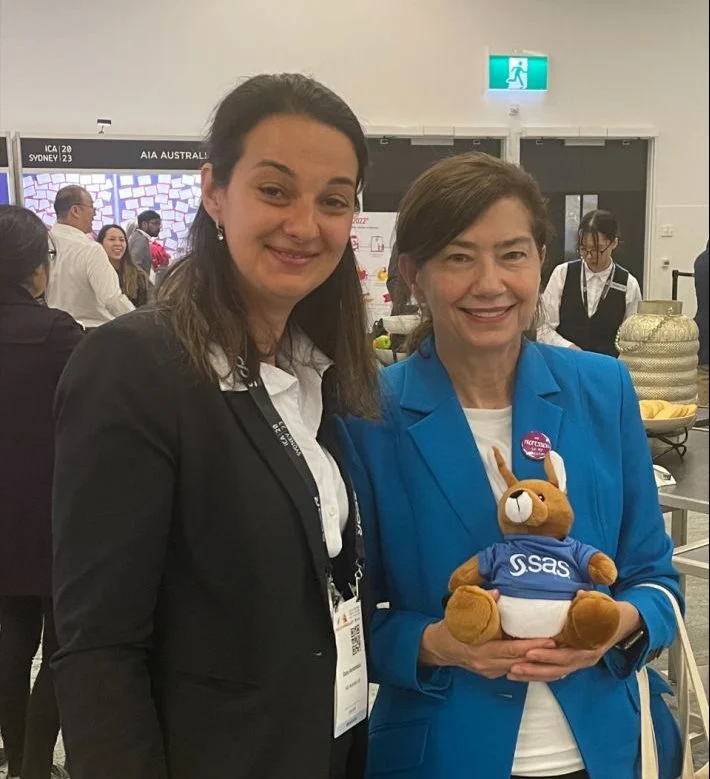 Oana with Tonya Manning at the International Congress of Actuaries 2023
