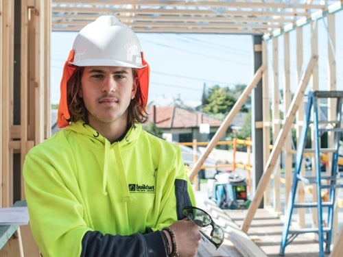 How to be SunSmart when working outdoors | Cancer Council