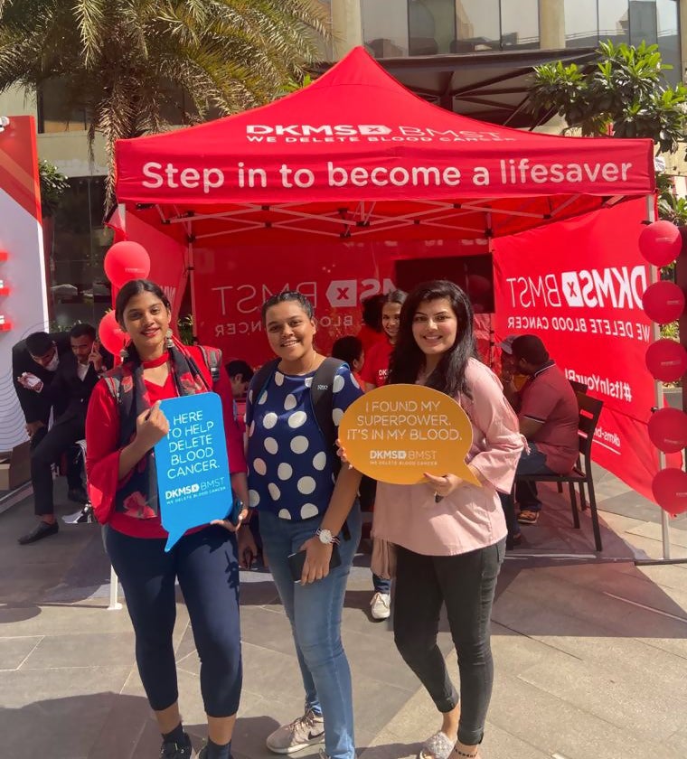 Group with speech bubble