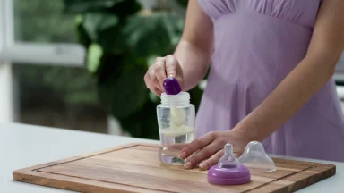 Bottle Feeding & Mixed Feeding Advice & Tips | a2 Nutrition™