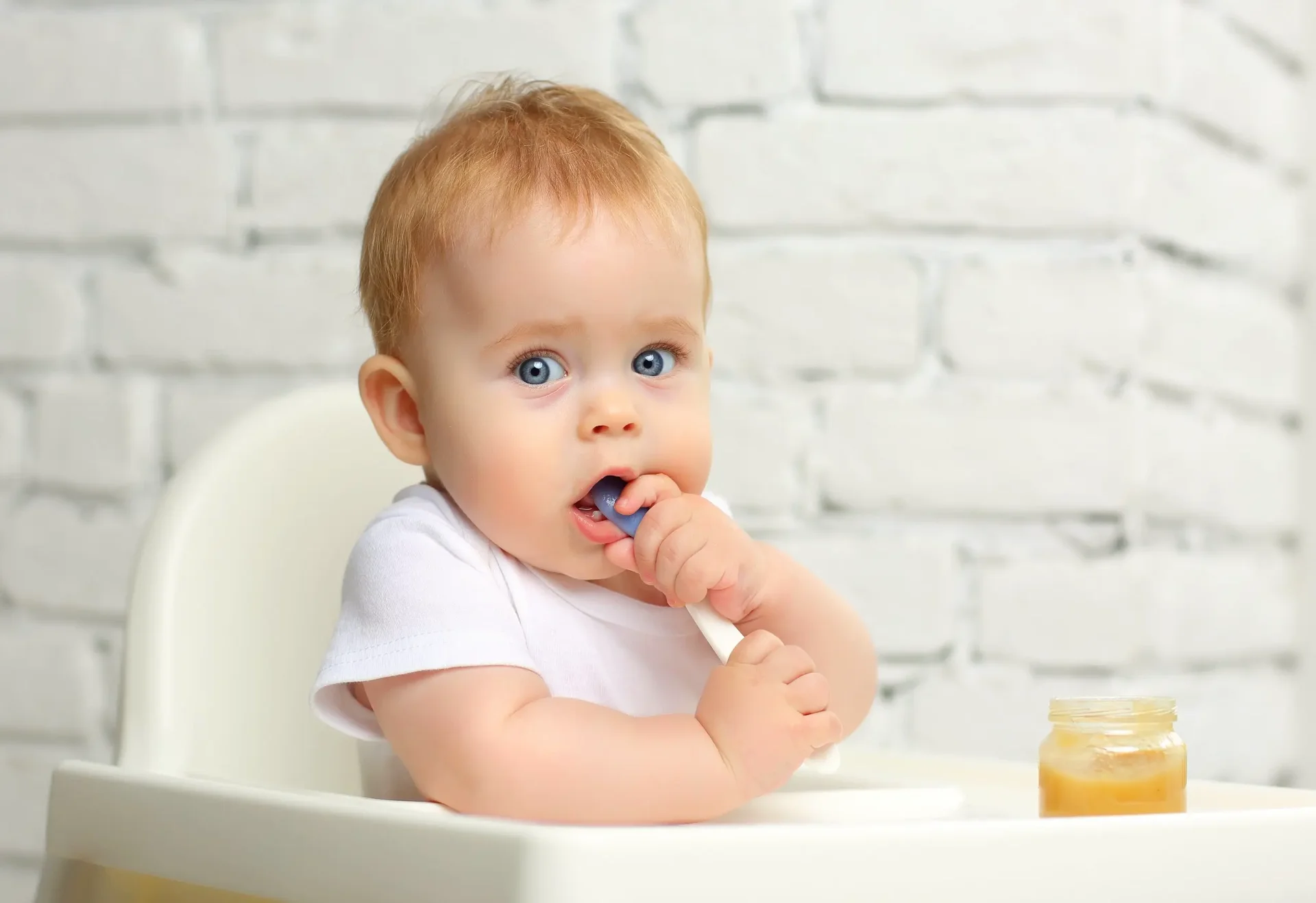 How To Introduce Your Baby To Solid Foods