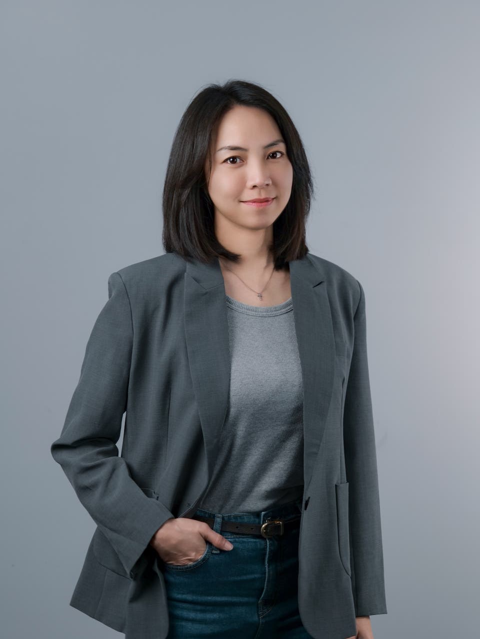 Mandy Lu (Marketing and Communication Director)