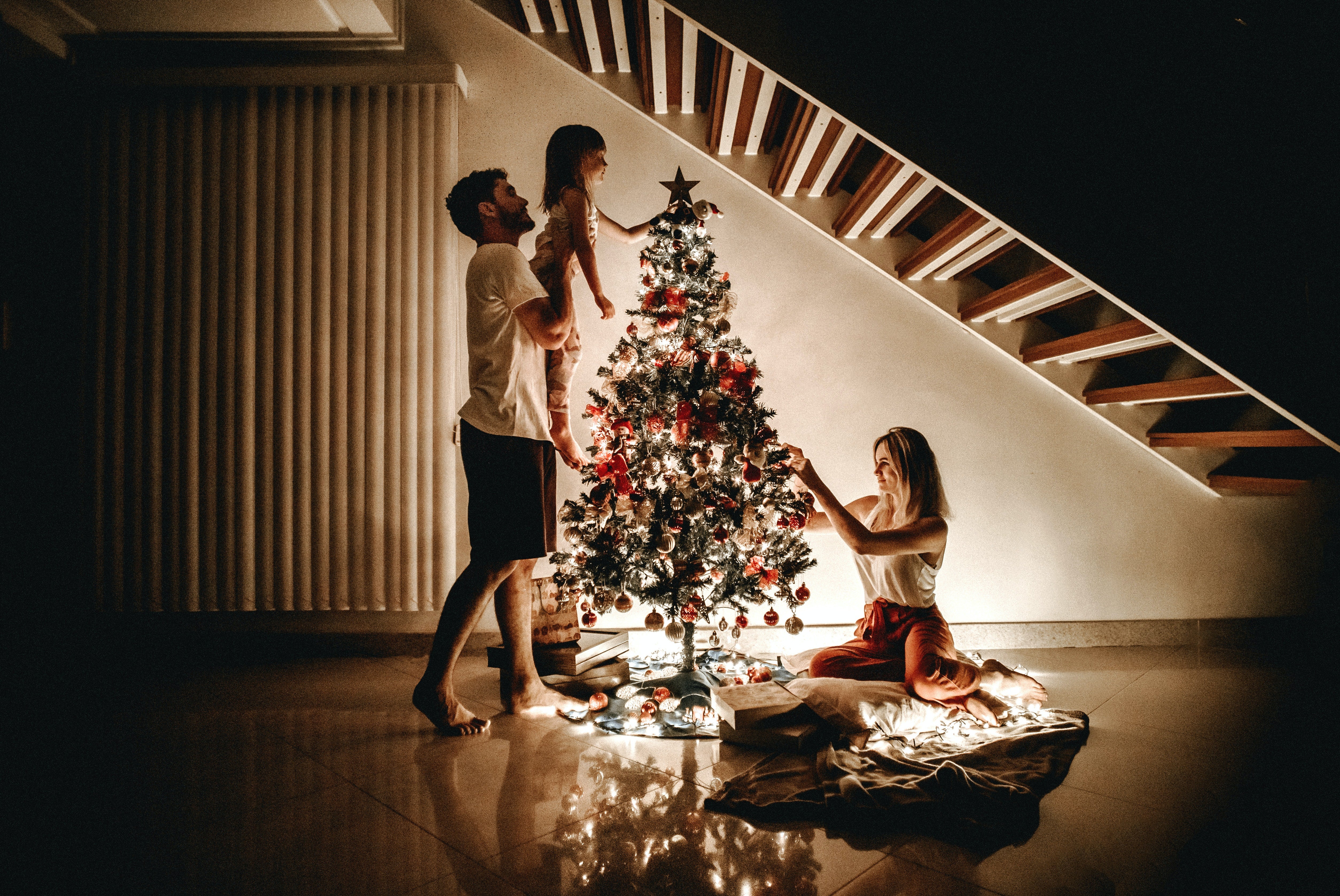 Family enjoying Christmas - How to unplug from work over the holidays
