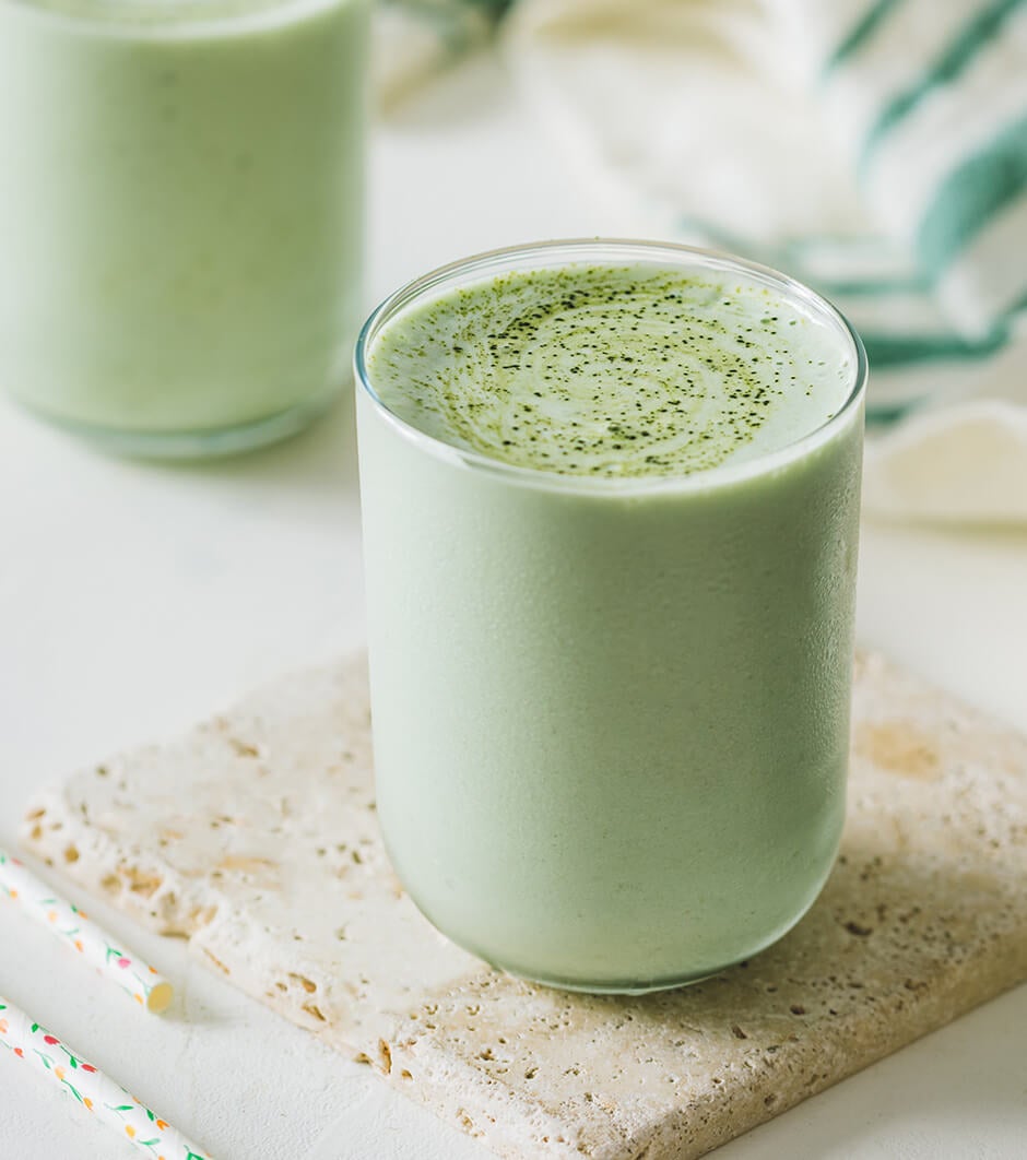 Matcha Smoothie (Green Tea Smoothie) – A Couple Cooks