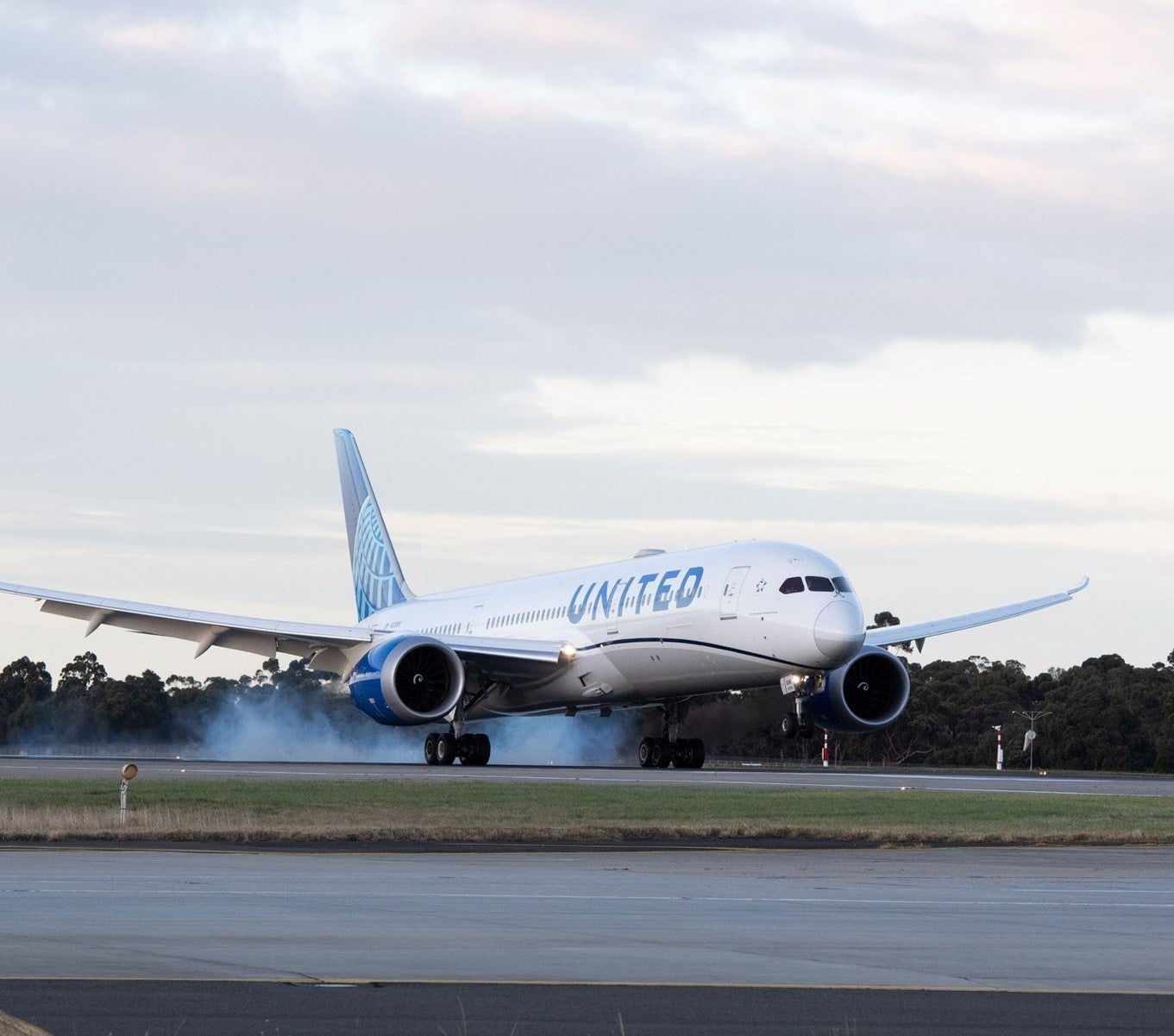 United Airlines | Melbourne Airport