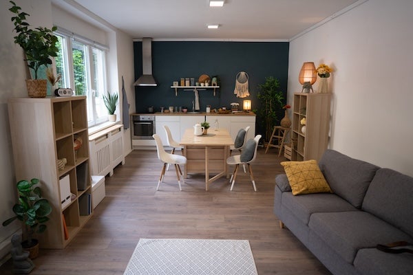 客廳NG裝潢2：收納空間太多