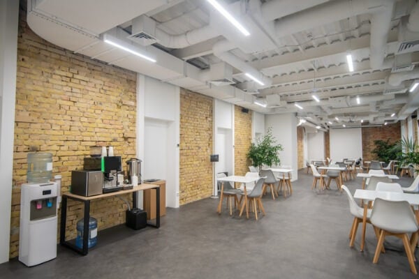 裸露建材讓辦公室氛圍更粗獷狂野