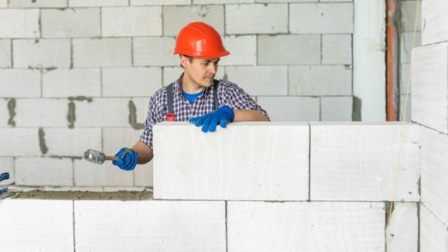 白磚牆 牆面平整度 佳，可直接上漆