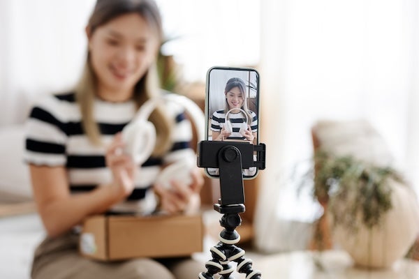 想賺錢選哪個直播平台比較好？