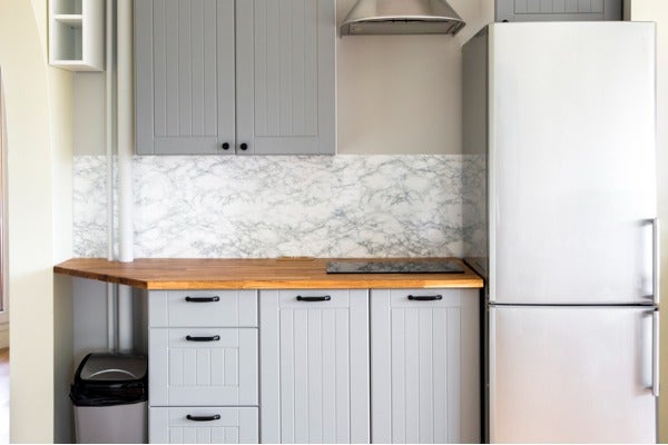 電冰箱距離熱源過近