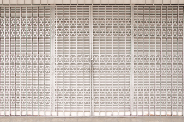 室內伸縮門使用注意事項