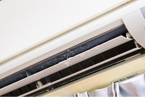 冷氣排水管堵塞怎麼辦？4種常見原因報你知