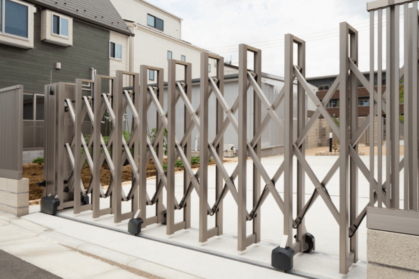 伸縮門材質價格