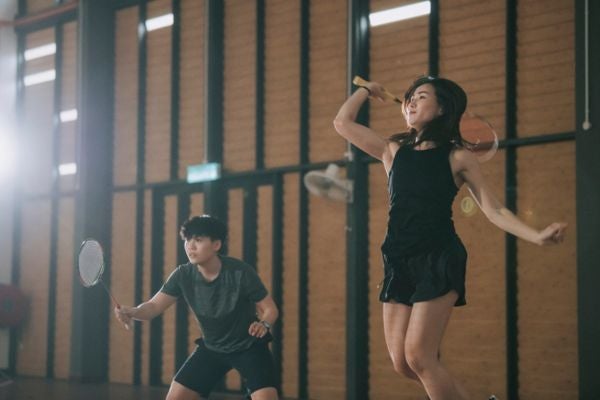 學羽球殺球需要找教練嗎