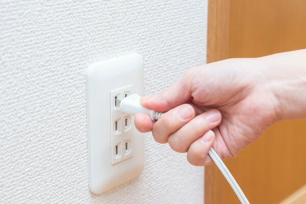 如何輕鬆計算插座瓦數？安全用電指南