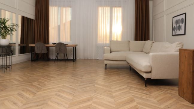 鋪在室內空間的SPC仿木紋地板