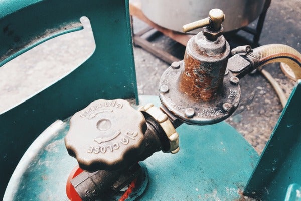 老舊瓦斯調整器