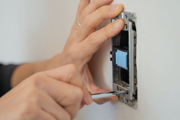 固定開關金屬框