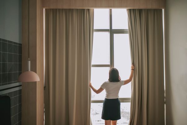 窗簾遮光率是什麼？各種遮光效果全介紹