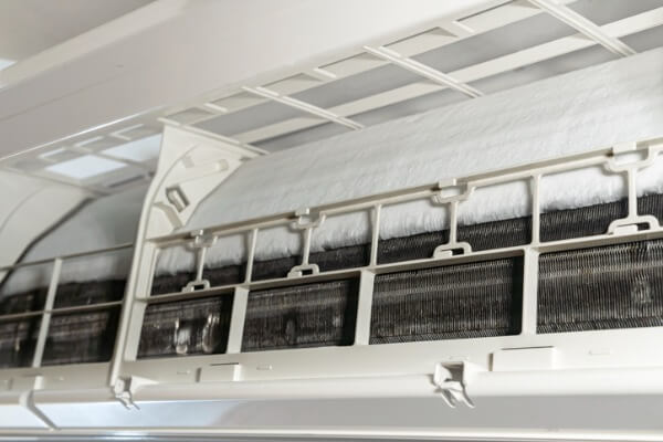 冷氣結冰怎麼辦？3步驟快速排除冷氣結霜 