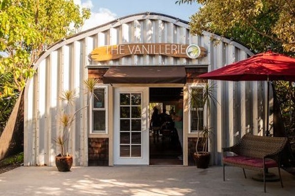 休閒用途鐵皮屋