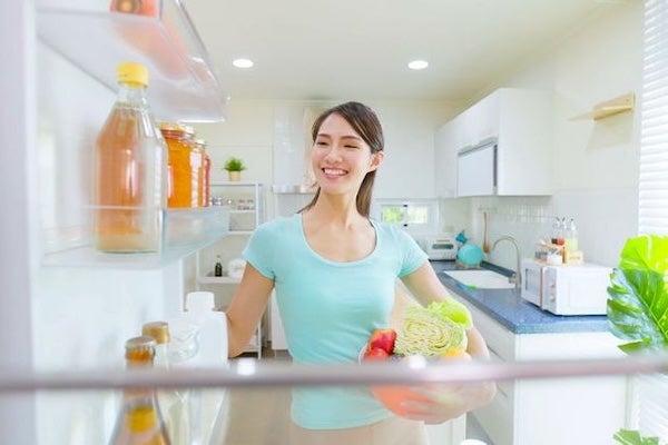 如何清除冰箱內的異味？