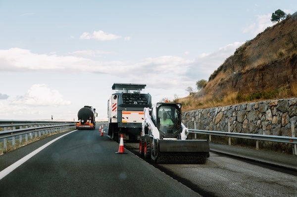 如何鋪設瀝青混凝土？