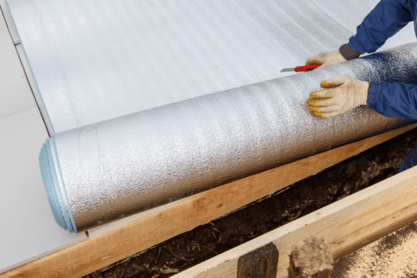 屋頂鋪設隔熱毯