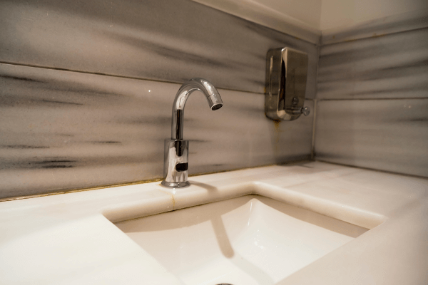 安裝感應式水龍頭前的實用建議