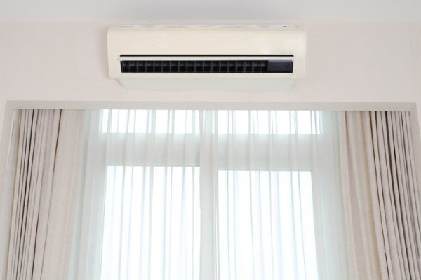 安裝加裝方管的窗戶能隱藏冷氣管線