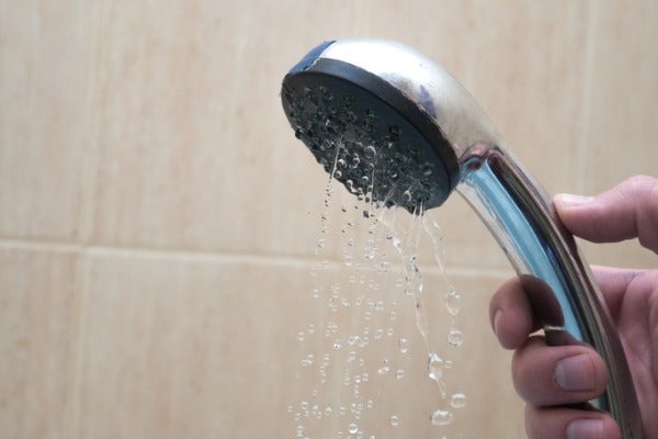 水壓不足怎麼辦？與您分享4招解決冷／熱水水壓不足的方式 