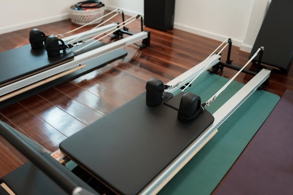 器械皮拉提斯是什麼？從入門到進階完整解析