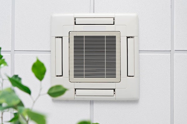 外牆空間不夠放冷氣？老屋翻新必看的一對多空調規劃與預算指南