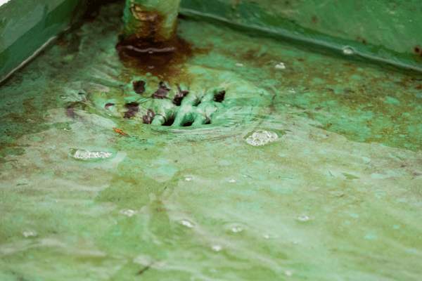 頂樓排水孔堵塞怎麼辦？成因與3種疏通方式總整理