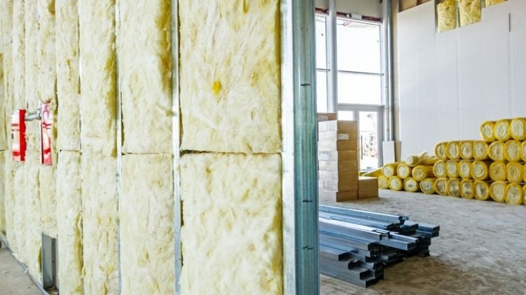 裝填隔音棉的輕鋼架隔間