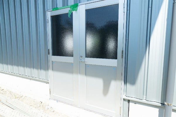 安裝白鐵門多少錢？