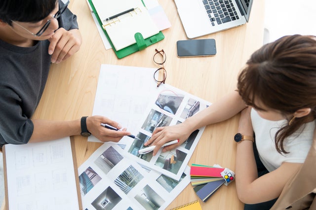 若是修改的次數過多，動畫設計師會和您收取額外的修改費