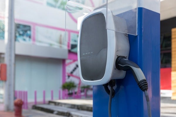 電動車AC直流電充電座