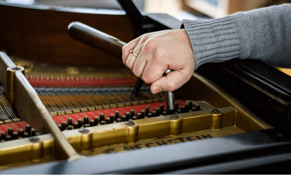 鋼琴維修價錢
