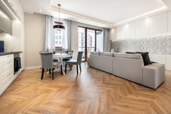 人字型塑膠地板貼法