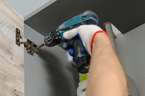 7.門片與踢腳板組裝