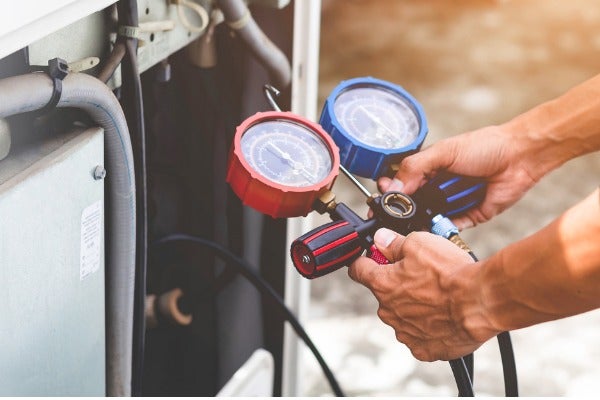 室外機移位與重拉管線費用：測試冷媒量