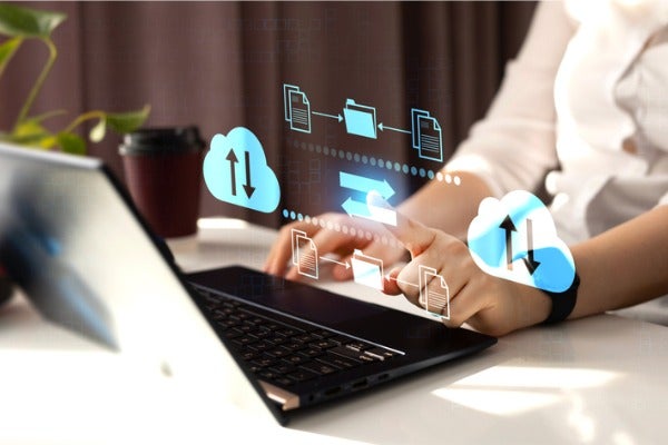 2.網站伺服器費用